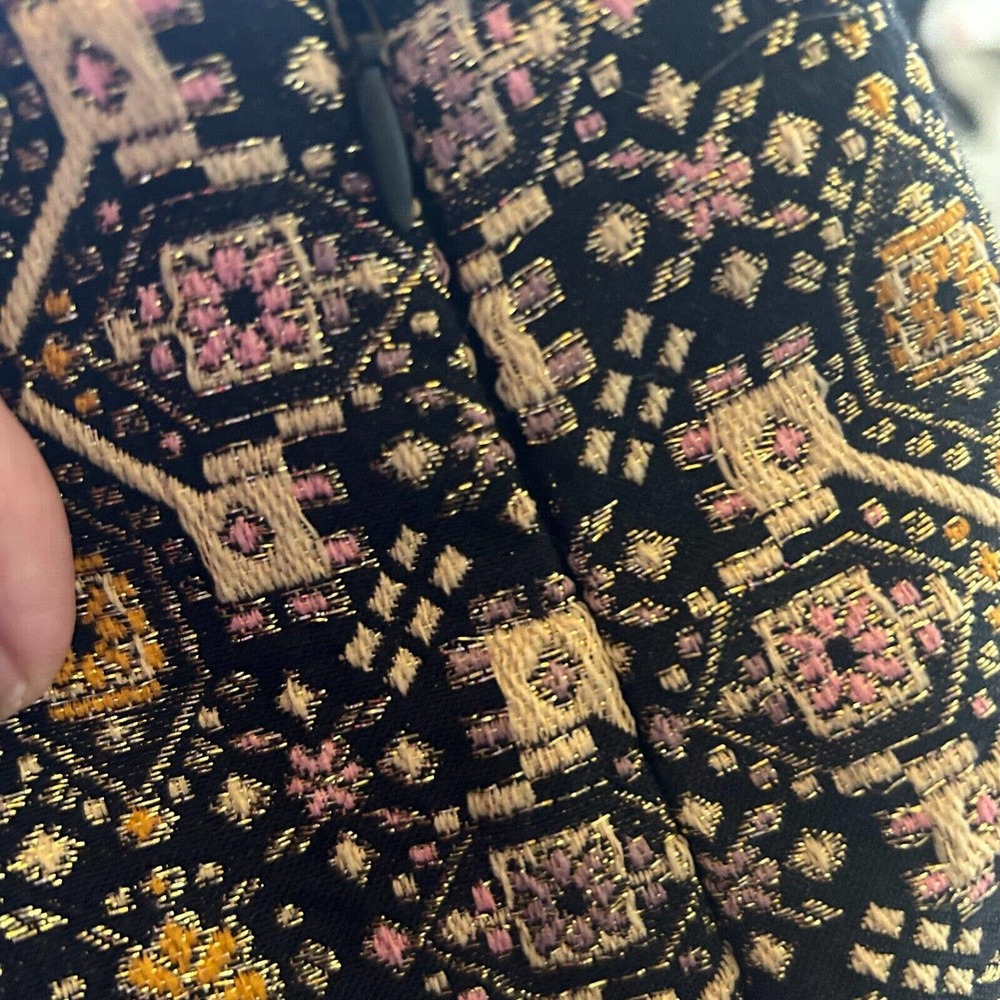 Forever 21 Womens Short Shorts 26 Gold Black Brocade High Waist Party Festival - Picture 7 of 10